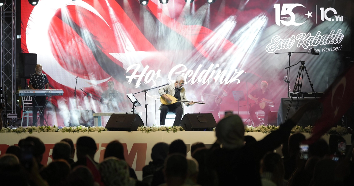 10 yil onceki heyecanla gaziantep meydanlara indi JTWTXgpZ